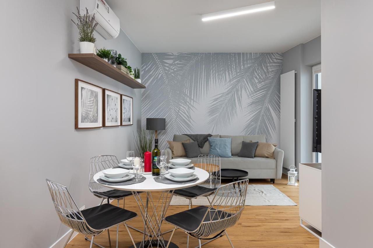 Ecru Luxurious Apartment In Port Praski With Balcony Wwa35 Varşova Dış mekan fotoğraf