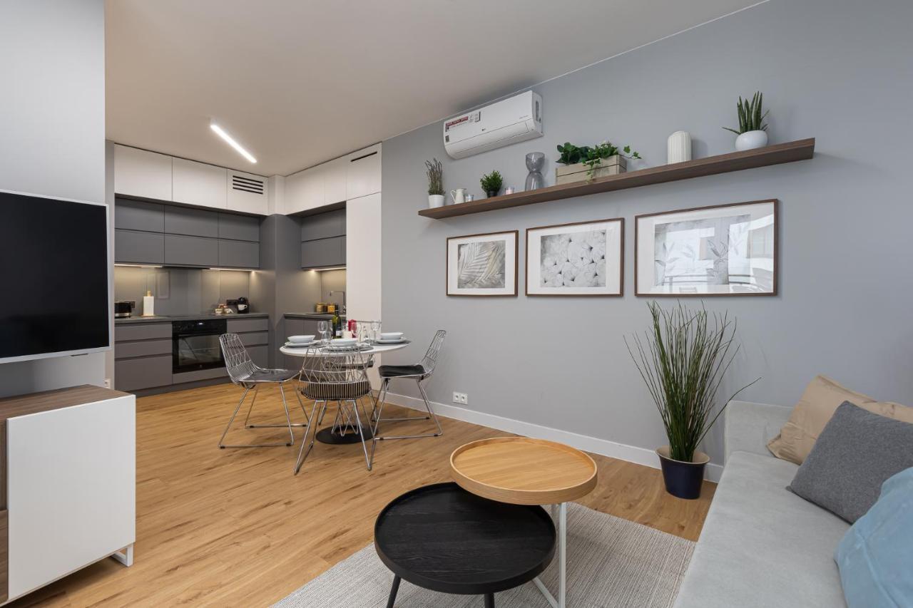 Ecru Luxurious Apartment In Port Praski With Balcony Wwa35 Varşova Dış mekan fotoğraf